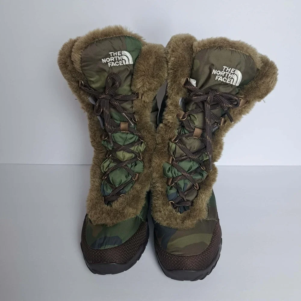 The North Face Women's Boots Camo Goose Down Winter/Snow Boots  Size 7